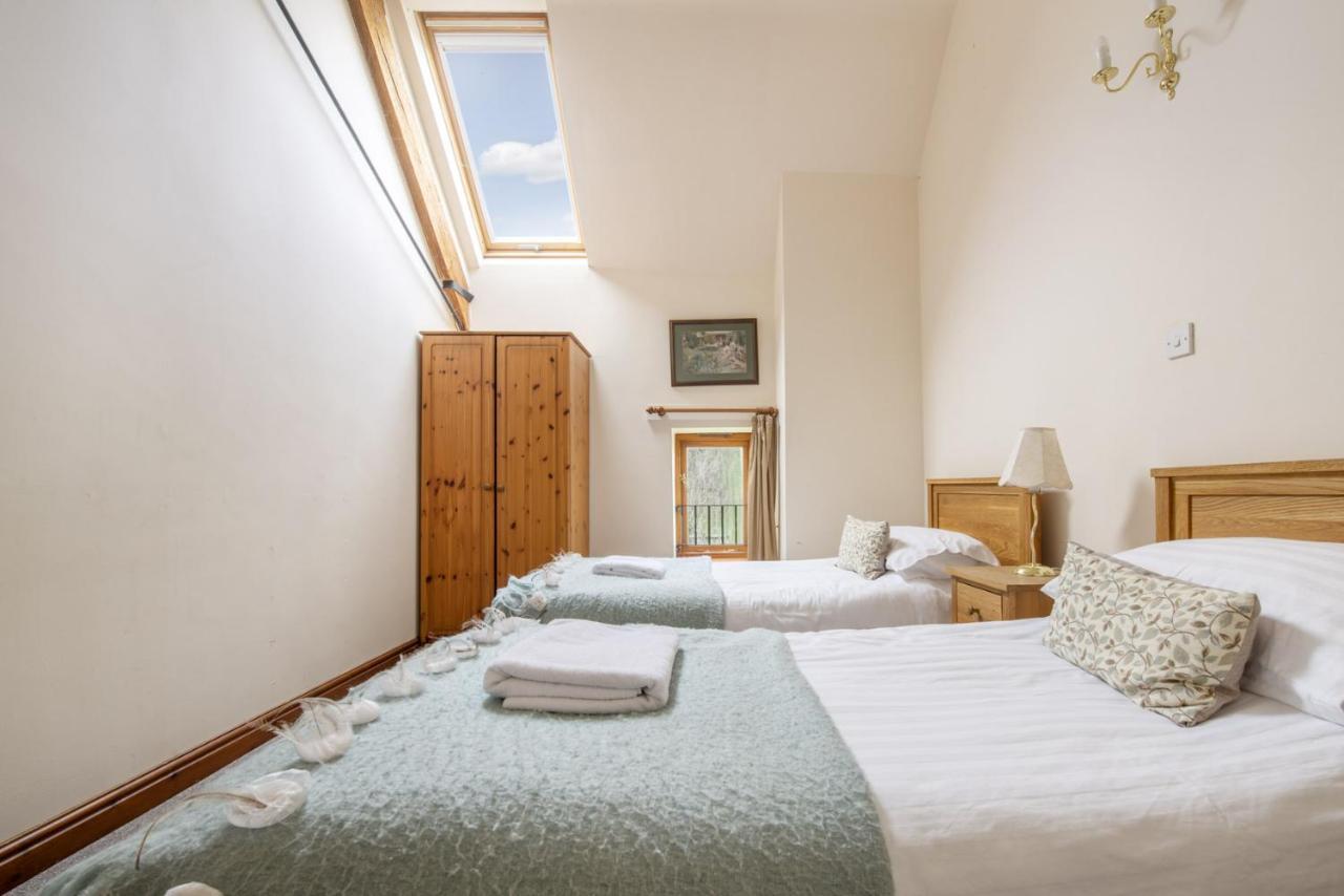 Somersal Cottages 애쉬본 외부 사진