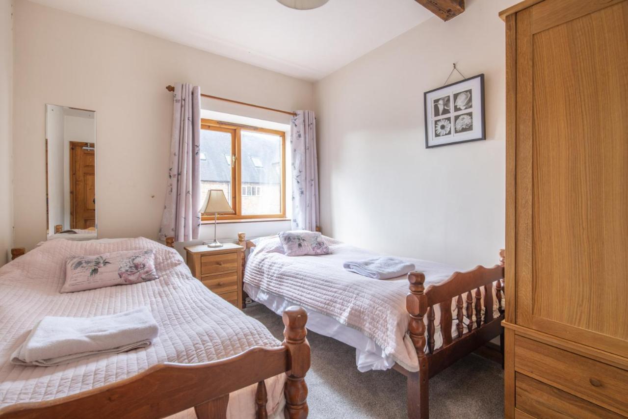 Somersal Cottages 애쉬본 외부 사진