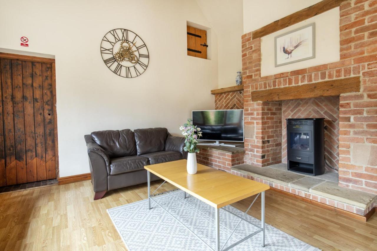 Somersal Cottages 애쉬본 외부 사진
